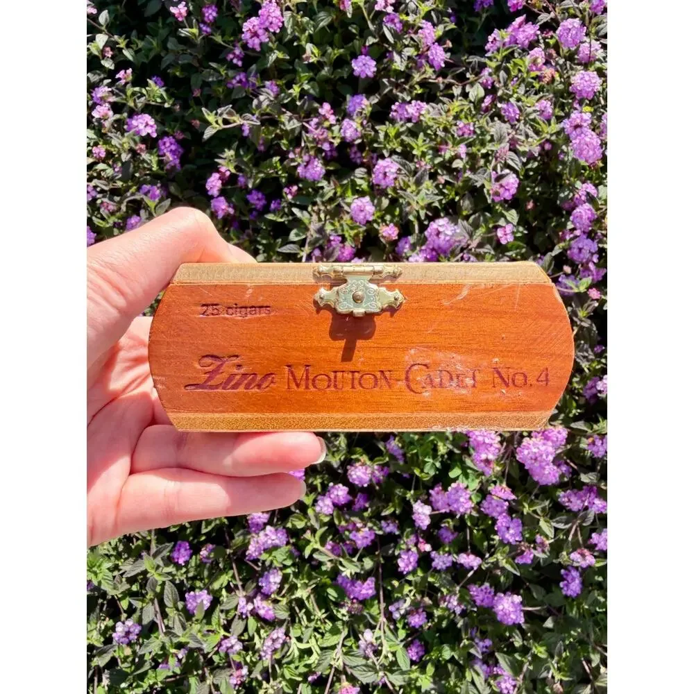Zino Mouton Cadet No. 4 Empty Wood Cigar Box Davidoff Honduras Vintage